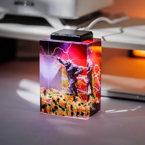 Lampe en résine époxy personnalisée, Lampe en résine époxy, Lampe en résine époxy sur mesure, Lampe en résine et bois, Veilleuse personnalisée, Cadeau fait main, Anniversaire - Product Image 6