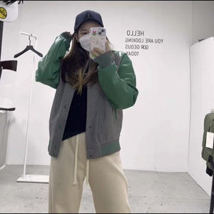 แจ็กเก็ตทีมบาสเก็ตบอลขนาดใหญ่พิเศษสำหรับผู้ชายแจ็กเก็ตทีมตัวแทนขนสัตว์100% สำหรับฤดูหนาวงาน OEM ตามสั่ง - Product Image 6