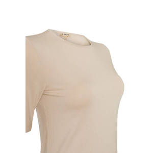 ชุดบอดี้สูทคอกลมแขนสั้นสีขาวนวลพร้อมระบบควบคุมหน้าท้อง - Product Image 2
