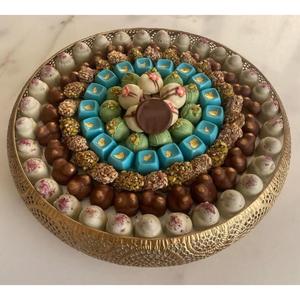 Bol de service à chocolat en métal de grande taille de qualité supérieure Design fabuleux Plateau de table de mariage Bol à bonbons Présentoir à chocolat en vente - Product Image 5