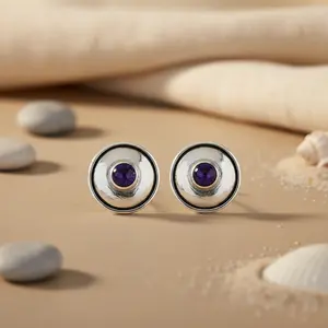 Boucles d'oreilles clous tendance pour femme en argent 925 plaqué or avec pierre précieuse bleue et motif géométrique pour mariage ou fiançailles - Product Image 3