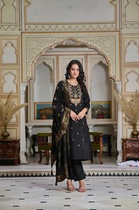 ชุดประจำชาติปากีสถานสำหรับผู้หญิงสไตล์อินเดีย Salwar Kameez - Product Image 6