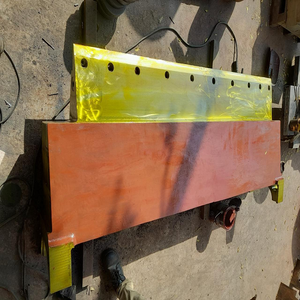 Accesorio de hoja de nivelación de excavadora de alta calidad para nivelación de carreteras Construcción de movimiento de tierras con compatibilidad de acero resistente - Product Image 1