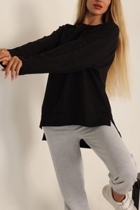 เสื้อสเวตเชิ้ตผู้หญิง Ever Glow รุ่นใหม่ สไตล์เซ็กซี่และคลับ ผลิตจากผ้าฟลีซรักษ์โลก กันน้ำ พร้อมปักโลโก้ตามสั่ง สีพื้น ไซส์พลัส - Product Image 4