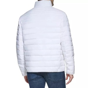 Chaqueta acolchada lisa en blanco cortavientos con logotipo personalizado para hombre, chaquetas acolchadas personalizadas multicolor para hombre - Product Image 4