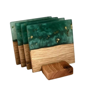 Ensemble de sous-verres en bois de résine avec support Sous-verres personnalisés faits à la main pour des cadeaux uniques Art de Noël par saniya handicraft - Product Image 1