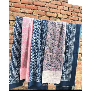 Lote Surtido de 5 Bufandas con Estampado de Bloques Hechas a Mano y Únicas - Product Image 2