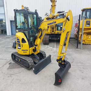 Mini-excavatrice sur chenilles d'occasion PC26MR-5, 2,2 tonnes, 3 tonnes, compacte, pour travaux agricoles et de construction. - Product Image 1