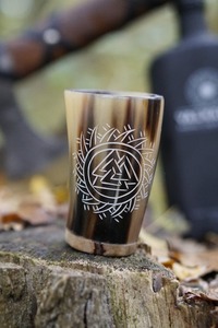 Corne à boire viking en corne naturelle, logo personnalisable, support en cuir de qualité alimentaire, style agate poli, imperméable, style animal - Product Image 6