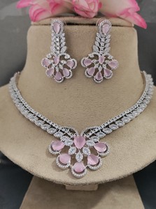 Collier pendentif pour femme en laiton avec zircon CZ, fleur, luxe naturel, style diamant américain, SKU an 338 - Product Image 3