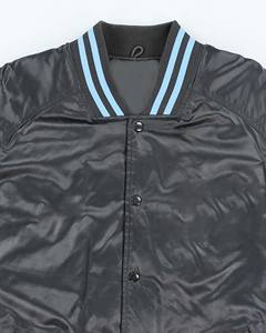 Classic Bulls Jackets con Modern Varsity Jacket para hombre Iconic Chicago Jacket - Product Image 3