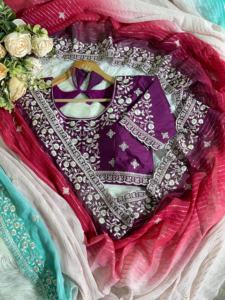 Top Qualité Collection Georgette Saree Séquence Broderie Travail & Tissage Zari Avec Blouse Au Prix Le Plus Bas À Vendre - Product Image 4