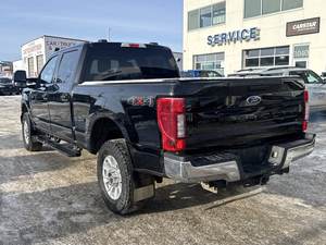 FORD F-250 XLT 2022 USADO, con Volante a la Izquierda/Derecha - DIÉSEL - Product Image 3