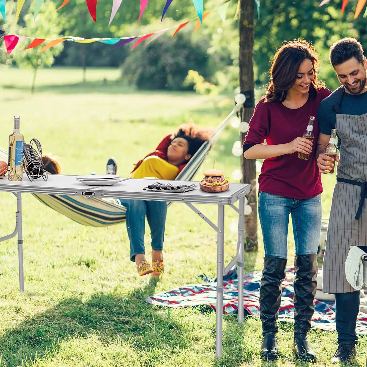 Personalizado al aire libre barbacoa picnic camping mesa de fabricante plegable ajustable 120cm 4 pies blanco portátil mesa plegable de plástico