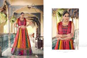 Última Moda en Lehenga Choli de Chinon Puro con Estampado Digital, Opción de Compra al por Mayor y al Detal Directamente de Fábrica, Venta Rápida - Product Image 6