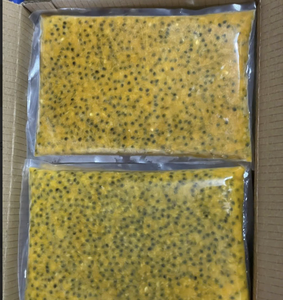 Puré de maracuyá congelado de alta calidad de origen vietnamita, ingrediente perfecto para jugos, pasteles y menús de restaurantes - Product Image 1