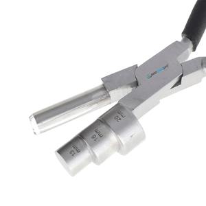 Pince à bijoux professionnelle, outil de bouclage multi-tailles pour un façonnage précis et un pliage de fil par ZetoMedPro - Product Image 1