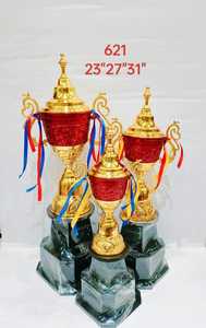 2025 nouveau trophée en métal personnalisé unique trophée moderne de football pour le prix mondial des sports pour le tournoi scolaire et commercial - Product Image 3