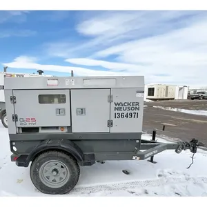 Groupe électrogène diesel industriel 20 kW avec sélecteur de tension, interrupteur rotatif, sortie sur remorque, alimentation de secours commerciale - Product Image 5