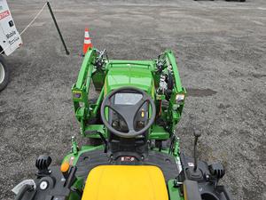 Tractor John Deere 2025R 2023 en Venta - Product Image 3