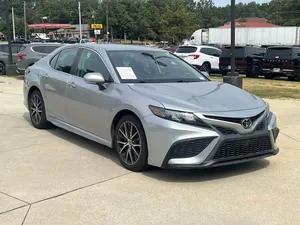 Toyota Camry SE 2022 Elegante y Económico - Product Image 4