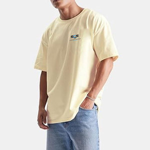 Camiseta Urbana Oversize para Hombre, Corte Holgado, Tela de Algodón Suave, Ideal para Estilo Urbano, Ropa Casual de Verano y Look Moderno - Product Image 5