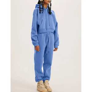 Ensemble de survêtement pour femme avec haut court imprimé et pantalon de sport, 2 pièces, tenue de sport, tenue de fitness, détail en strass, pantalon de survêtement pour femme - Product Image 4