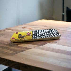 Bandeja Cuadrada de Madera de Mango con Asa, de un Solo Nivel, Colores Surtidos - Almacenamiento Portátil para Cocina y Sala de Estar, Diseño Moderno - Product Image 1