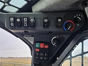 2018 DEERE 325G Chargeuse compacte à haute efficacité de fonctionnement avec accessoire de pelle Équipement lourd de bonne qualité - Product Image 5