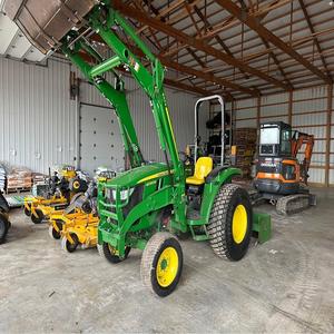 Tracteur utilitaire compact John Deeree de 4066m avec une excellente capacité de levage parfait pour les projets agricoles maintenant disponible en stock - Product Image 2