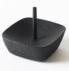 Candelabro de Hierro Fundido con Acabado Antiguo para Bodas y Decoración del Hogar, Venta al por Mayor - Product Image 1