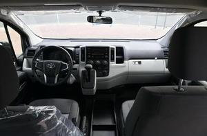 NUOVISSIMO 2025 Hiace GL-High Roof Commuter 3.5L Potenza (277 CV) 4 Cilindri Alimentazione a Benzina Trazione Posteriore Trasmissione Automatica Guida a Sinistra - Product Image 2