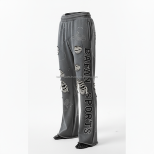 Pantalones Jogger de poliéster y algodón de alta calidad para hombres con diseño rasgado, pantalones de hombre lavados con logotipo personalizado adornado con diamantes de imitación - Product Image 3