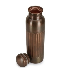 Fournisseur direct d'usine d'Ant. Bouteille en cuivre Rope 1L, restez hydraté avec style grâce à l'Ant. Bouteille en cuivre, bouteille en cuivre tressée - Product Image 6