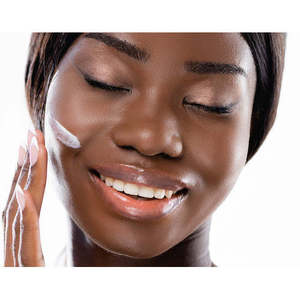 YANY Beauty - Crema Hidratante Calmante con Ceramidas y Ácido Hialurónico - Vegana y Libre de Crueldad Animal para Todo Tipo de Piel - Product Image 2