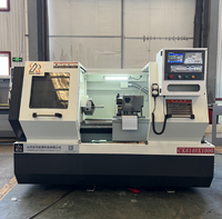 Torno CNC Horizontal Pequeño CK6140x1000 con Sistema de Control GSK, Estructura de Bancada Plana y Controles Fáciles de Usar