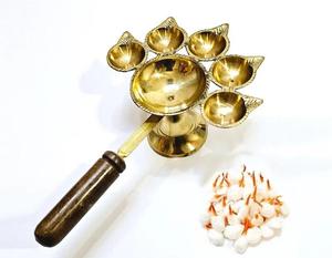 Artículo hecho a mano de latón Diya Lo Shu de tortuga para decoración del hogar Cuadrado mágico hecho en India - Product Image 2