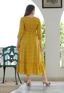 Kurti indien imprimé à col rond manches trois-quarts Designer Fashion Long Kurtis - Product Image 2