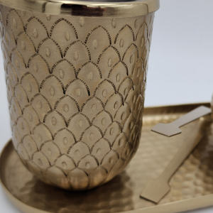 Brûleur d'encens en métal avec design gravé à la main, ensemble avec un couvercle en acier inoxydable et un plateau martelé pour la méditation à domicile, l'aromathérapie - Product Image 5