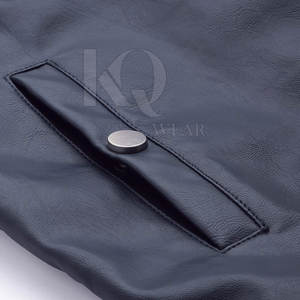 Chaqueta de Cuero Vacuno para Hombre de Alta Calidad, Diseño Atemporal con Cierre de Cremallera, Perfecta para Atuendos Casuales de Invierno - Product Image 5