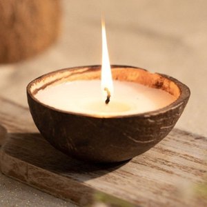 <b>Coconut</b> <b>Candles</b> for Export Vietnam Handcraft Handmade by Vietnam Available with Big Quantities - Product Image 4