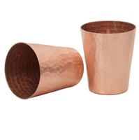Ensemble de 4 pièces verre à liqueur en cuivre de couleur or rose martelé pour l'utilisation de bar d'hôtel à boire de bière de vin
