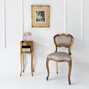 Table de chevet élégante en teck massif doré Royanne - Product Image 3