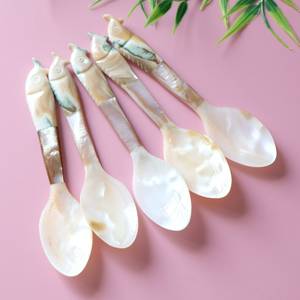 ค้นพบความสง่างามช้อนไข่มุกอันหรูหราพร้อมแรงบันดาลใจในการออกแบบโบราณ - Product Image 5