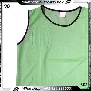 Chaleco de fútbol de poliéster personalizado Baberos de entrenamiento de fútbol transpirables Pinnies para entrenamiento - Product Image 6