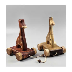 Venta al por mayor de juguetes de madera hechos a mano sin terminar sin pintar: juguete de madera creativo de alta calidad juguete de madera pintable independiente apilable - Product Image 6