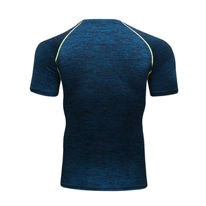 Haut de compression pour homme, coupe musclée, couleur unie, polyester et élasthanne, manches courtes, vêtement de sport, t-shirt d'entraînement - Product Image 3