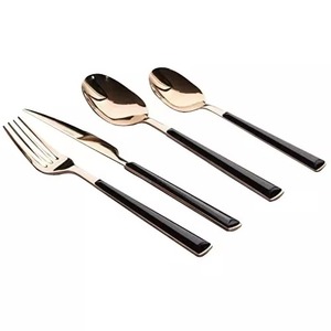 Ensemble de couverts en acier inoxydable or rose avec poignée en résine noire vente à chaud parfait pour les événements de mariage - Product Image 1