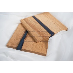 Dessous de verre uniques en bois et résine pour dessus de bureau et de table couleur et forme personnalisées sous-verres faits à la main - Product Image 2