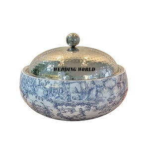 Ensemble de trois casseroles en métal dernière conception faite à la main en gros de luxe Casserole classique élégant décoratif fantaisie métal chauffe-plats - Product Image 4